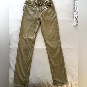 Men’s khaki color soft pant